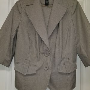 Lane Bryant 2 PC Capri Pants Set